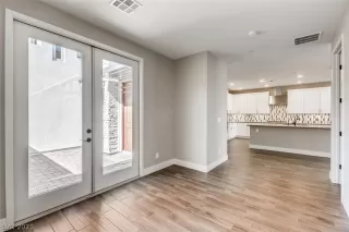 Photo #4: 2265407 Listing 