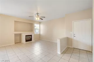 Photo #4: 2265411 Listing