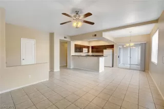 Photo #6: 2265411 Listing