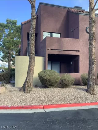 Photo #4: 2265420 Listing 