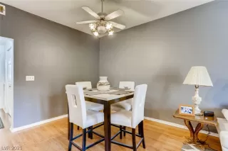 Photo #3: 2265421 Listing