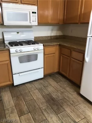 Photo #6: 2265471 Listing 