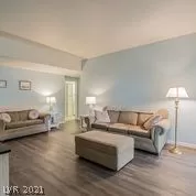 Photo #2: 2265575 Listing