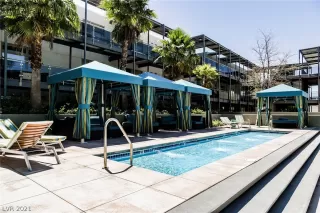 Photo #6: 2265648 Listing