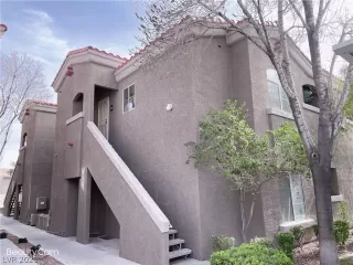 Photo #3: 2265663 Listing