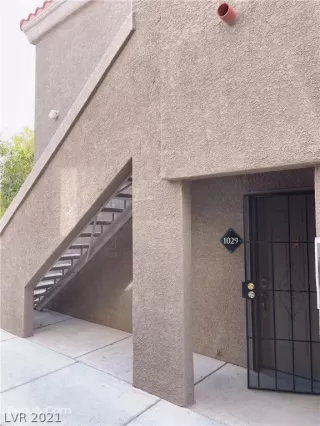 Photo #4: 2265663 Listing