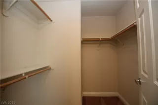 Photo #4: 2265667 Listing