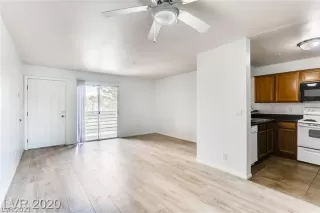 Photo #2: 2265676 Listing