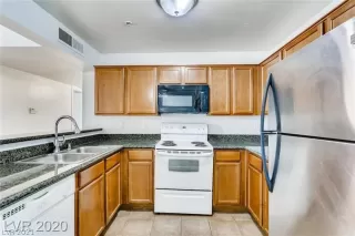 Photo #4: 2265676 Listing