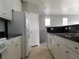 Photo #6: 2265680 Listing 