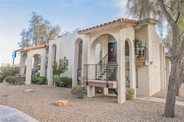 MLS: 2265683 Condo For Sale