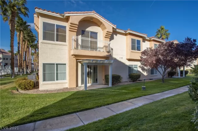 MLS: 2265685 Condo For Sale