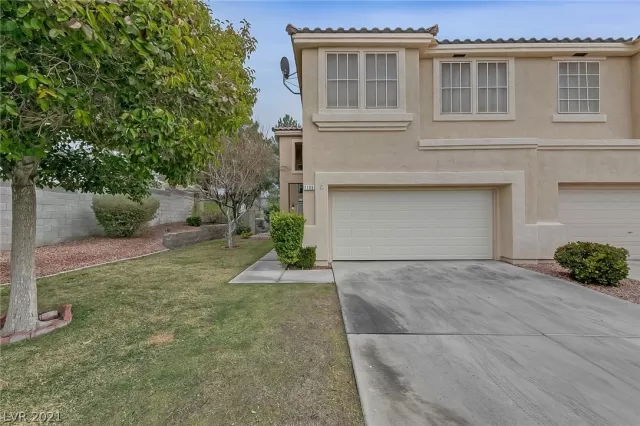 MLS: 2265704 Condo For Sale