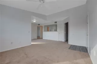 Photo #5: 2265723 Listing