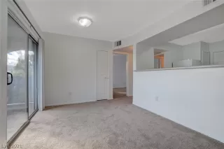 Photo #6: 2265723 Listing