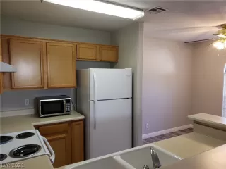 Photo #5: 2265725 Listing 