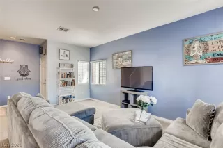 Photo #5: 2265741 Listing 