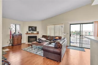 Photo #2: 2265750 Listing 