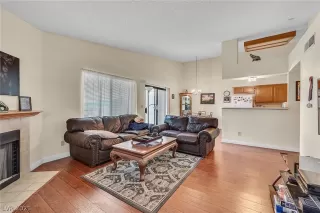 Photo #3: 2265750 Listing 