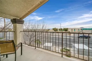 Photo #5: 2265750 Listing 