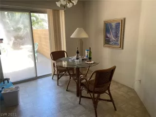 Photo #3: 2265758 Listing 