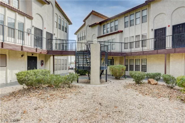 MLS: 2265814 Condo For Sale