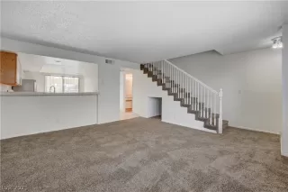 Photo #6: 2265814 Listing 