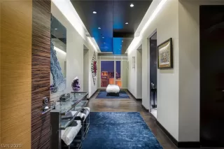 Photo #1: 2265820 Listing