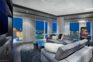 Photo #4: 2265820 Listing