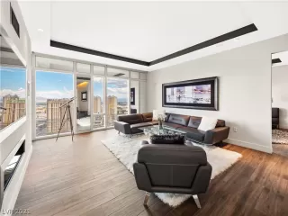 Photo #1: 2265841 Listing