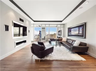 Photo #2: 2265841 Listing