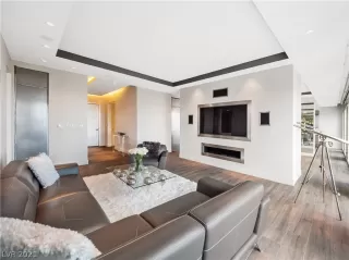 Photo #3: 2265841 Listing