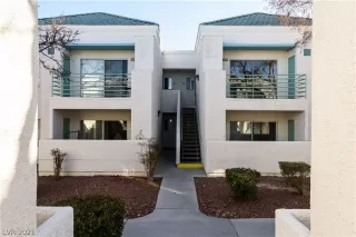 Photo #2: 2265857 Listing