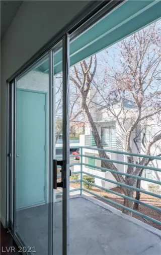 Photo #5: 2265857 Listing