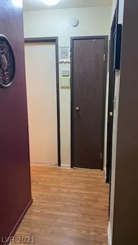 Photo #5: 2265864 Listing 