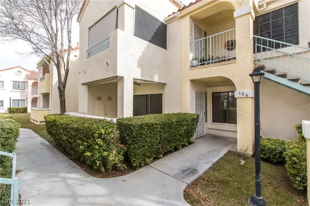 MLS: 2265868 Condo For Sale