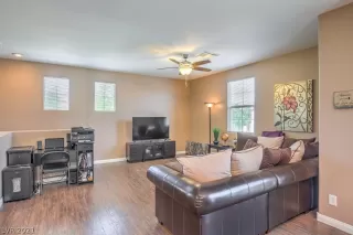 Photo #5: 2265870 Listing 