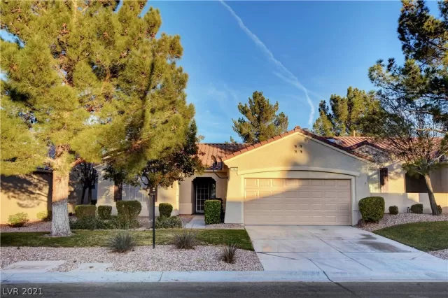 MLS: 2265949 Condo For Sale