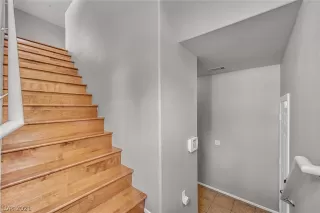 Photo #1: 2265965 Listing 