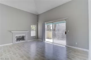 Photo #4: 2265967 Listing 