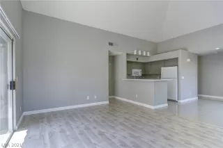 Photo #6: 2265967 Listing 