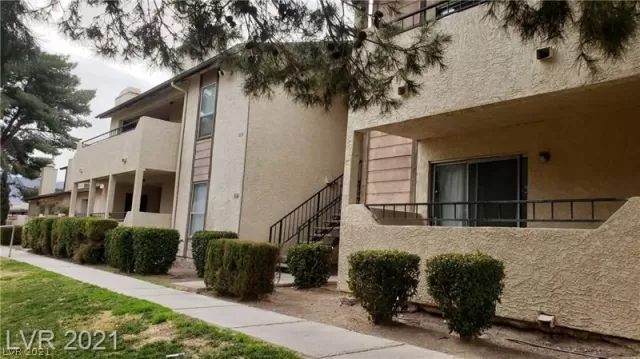 MLS: 2265982 Condo For Sale