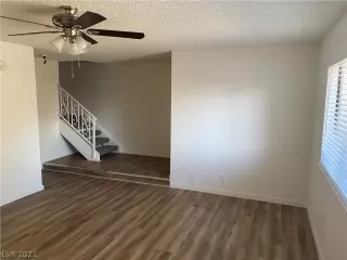 Photo #3: 2266030 Listing 