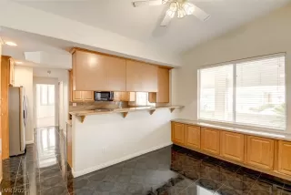 Photo #4: 2266059 Listing 