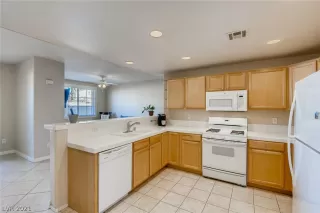 Photo #3: 2266060 Listing 