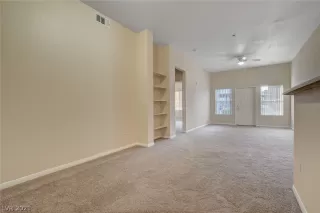 Photo #4: 2266067 Listing