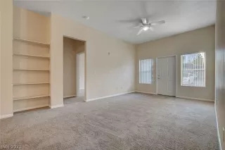 Photo #5: 2266067 Listing