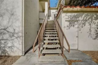 Photo #4: 2266068 Listing