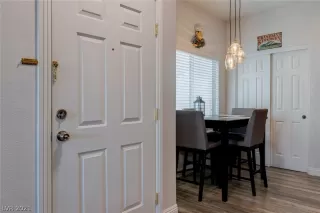 Photo #3: 2266077 Listing