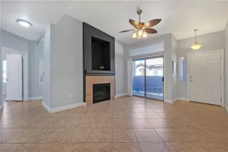 Photo #5: 2266086 Listing